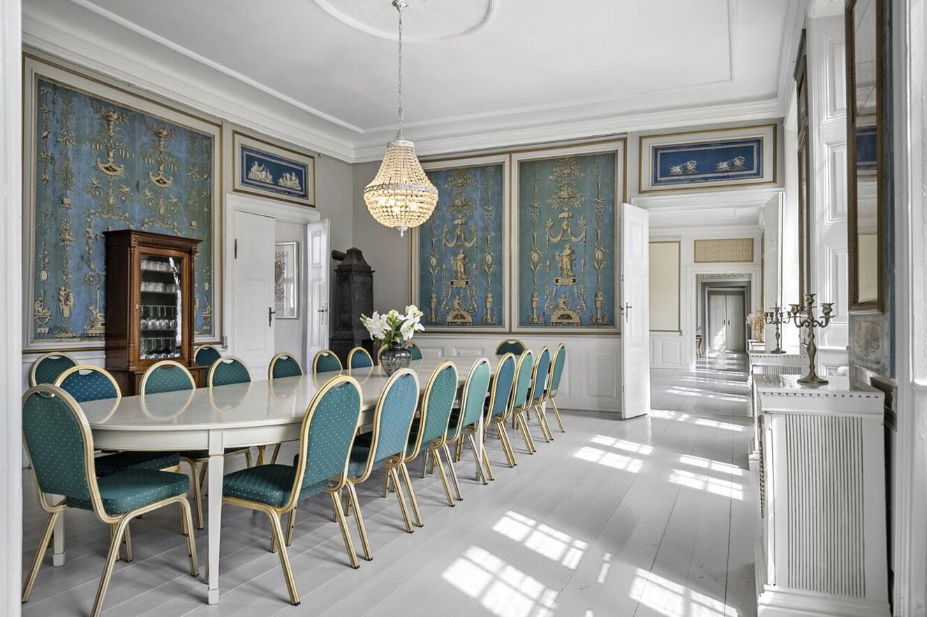 Oplev de klassiske sale på Hindemae Gods 